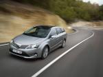 Toyota Avensis SW 2011 года